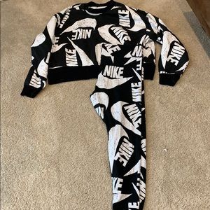 Nike Women’s Outfit